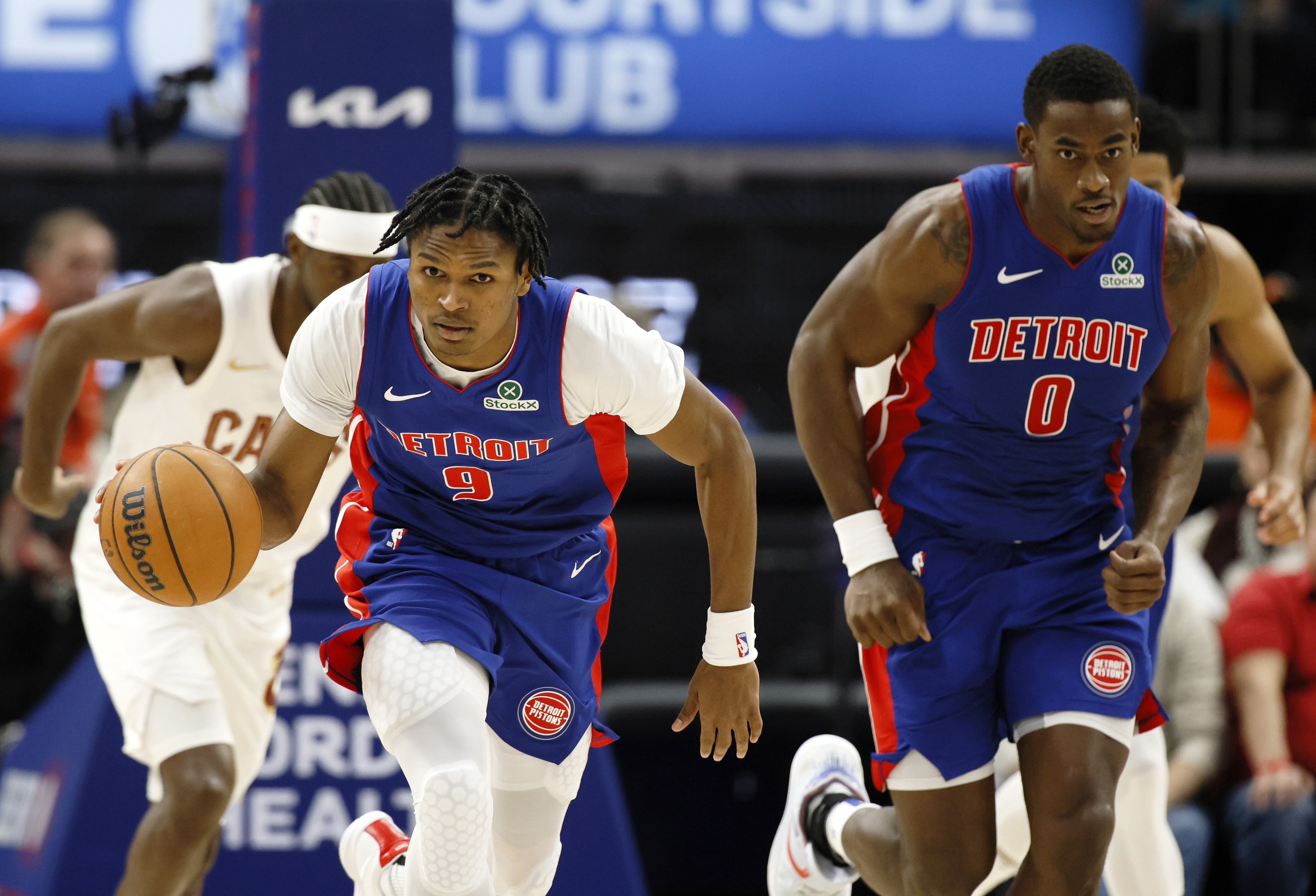 九游体育官网-赛前摩纳哥备战NBA季后赛；内部沟通细节曝光；球迷炸锅；阵容厚度经受考验的简单介绍