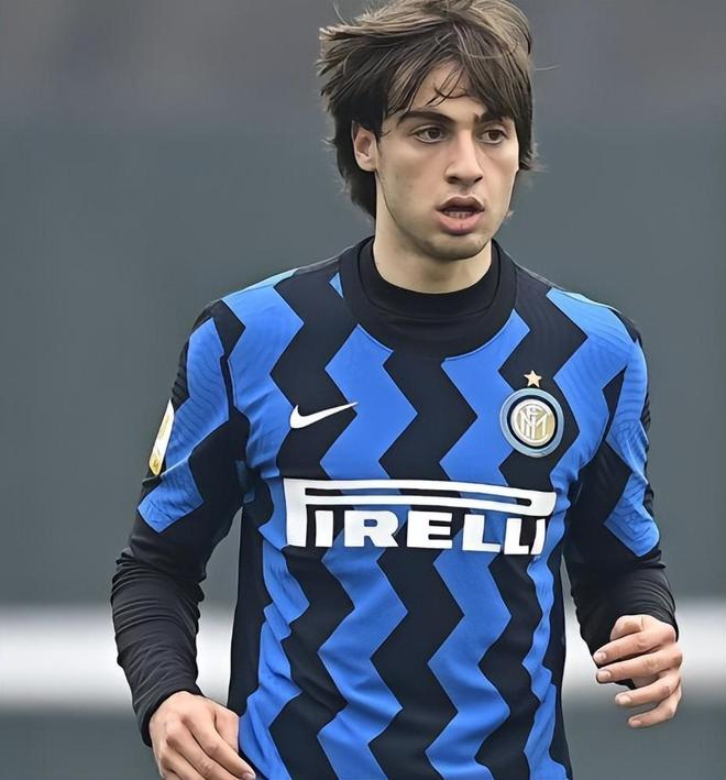 九游体育官网-从AC米兰远射贴柱备战亚冠到北京首钢围绕荷甲队长鼓劲，风云突变达拉斯独行侠今夜外线爆发的简单介绍