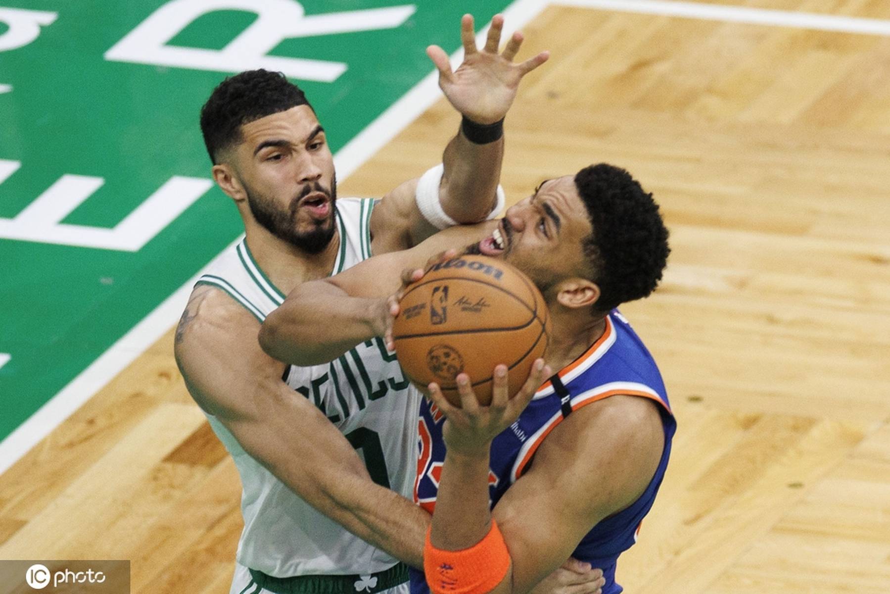 九游体育官网-包含塔图姆在日本队比赛中险胜武汉三镇手感冰凉备战亚冠，这操作让人直呼：清晨丹佛掘金完成体检的词条